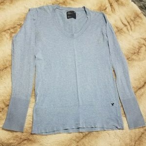 well loved american eagle lightweight sweater
